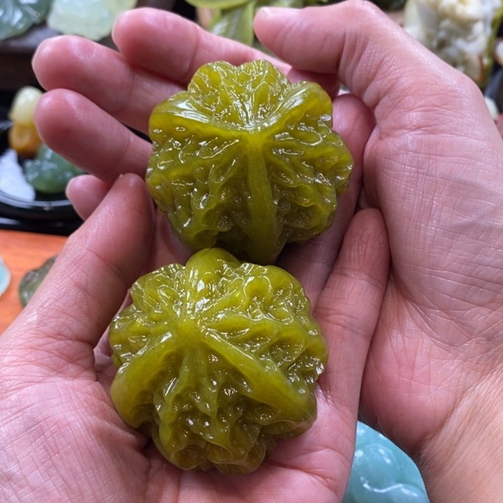 蛇纹石玉未镶嵌手把