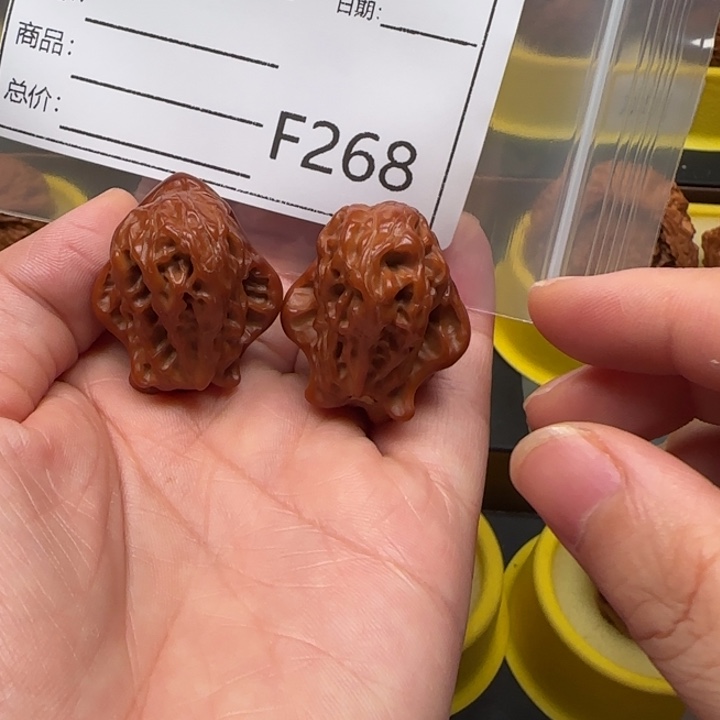 文玩核桃吊坠小鸟