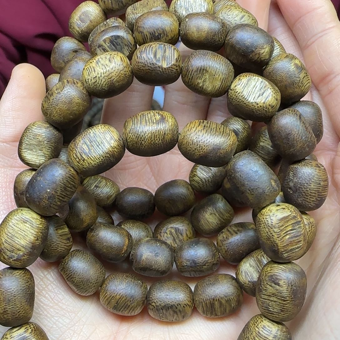 沉香碎屑沉香+99分沉1.0留疤单圈9克加多样性发一