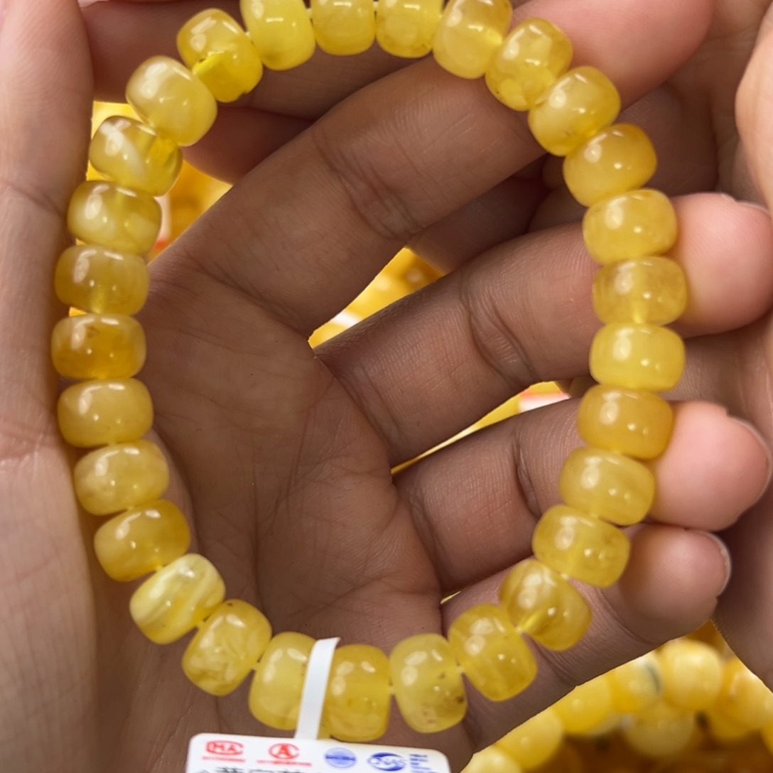 琥珀珠宝奇石未镶嵌