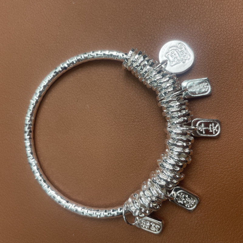 YZ029 盘缠银色精品手镯无礼盒2