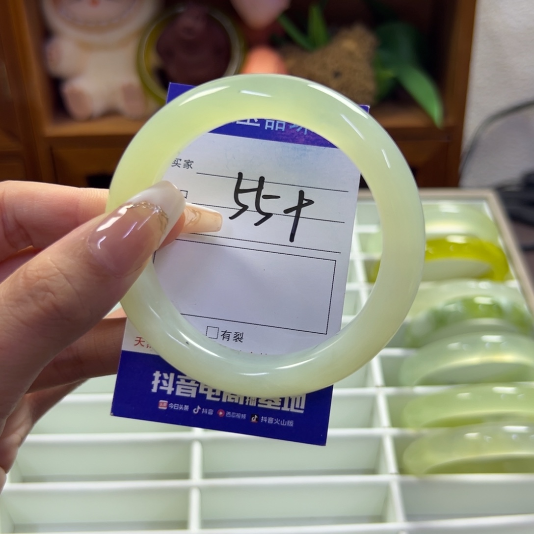 未镶嵌蛇纹石玉手镯586