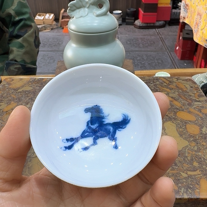 陶烧杯一个，瓷。。。