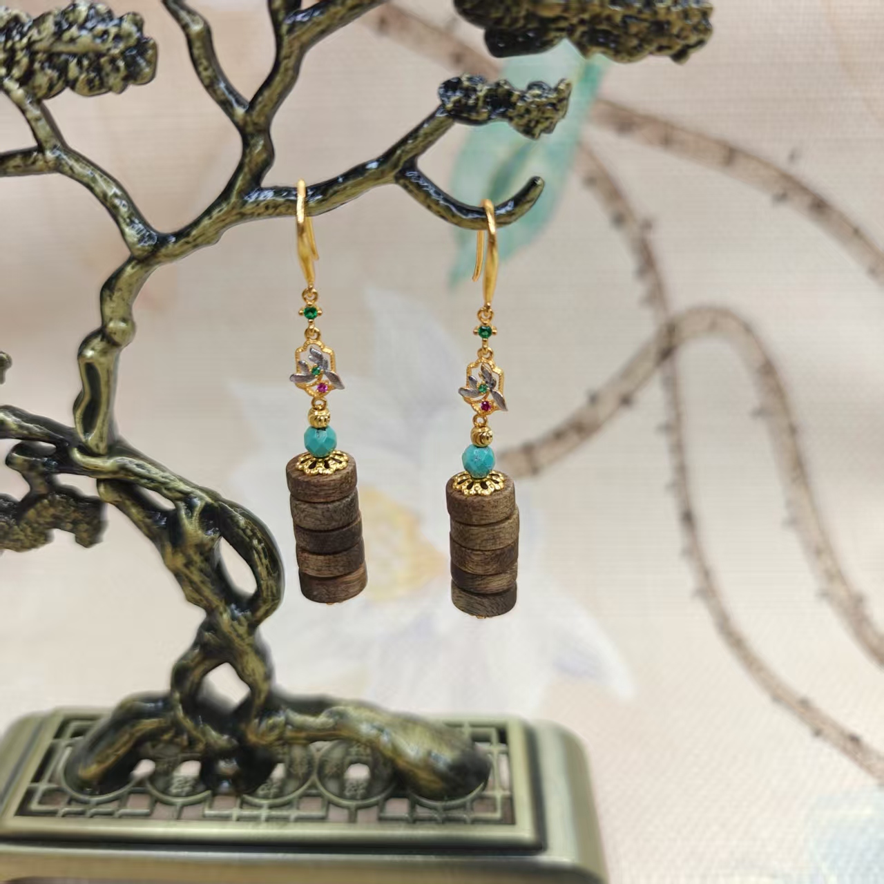 沉香【金腾婷婷】达拉干黑油老料沉香耳坠 8mm左右