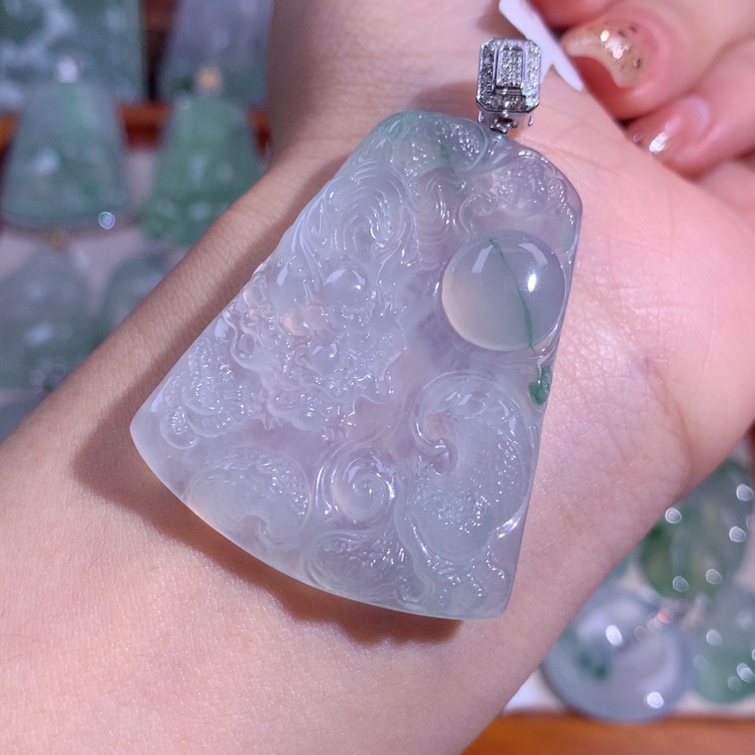 翡翠吊坠(不含链)18K金镶嵌冰龙牌