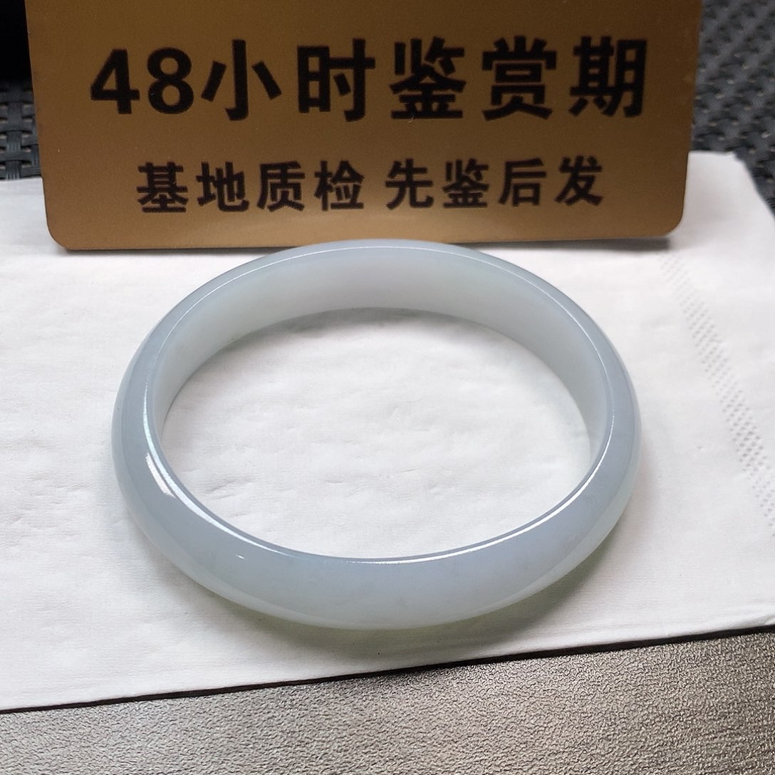 颈饰未镶嵌翡翠58.7贵妃