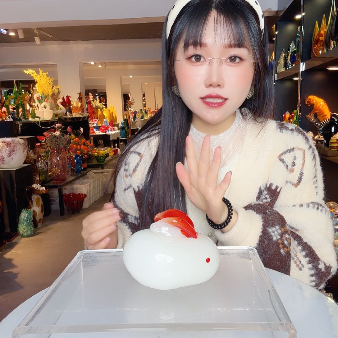 琉璃手工艺品琉璃岛是个什么东西呀啊