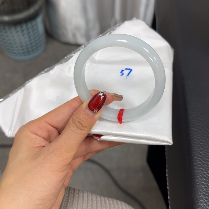 翡翠未镶嵌手镯翡翠手镯