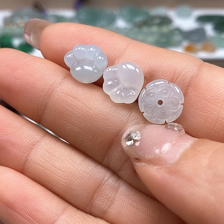 翡翠颈饰未镶嵌一个30