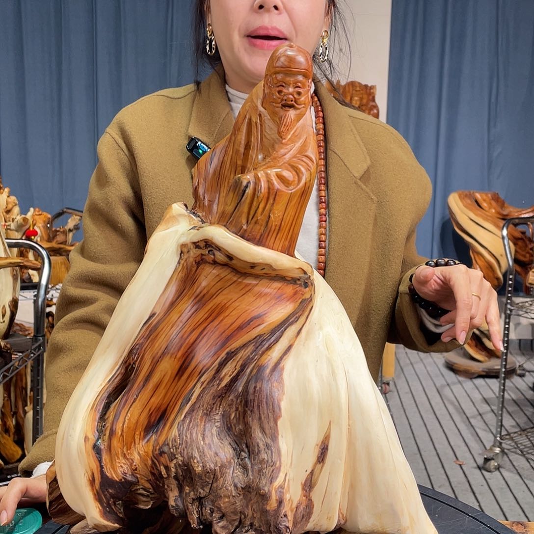 柏木（崖柏）随型艺术根雕