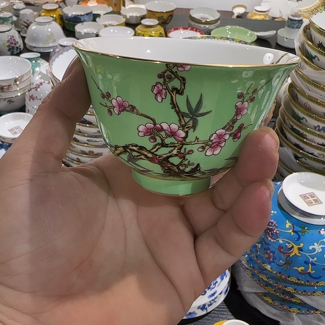 骨瓷珐琅彩工艺制作