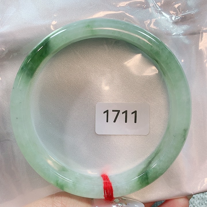 翡翠手镯未镶嵌名*天然翡翠手镯63