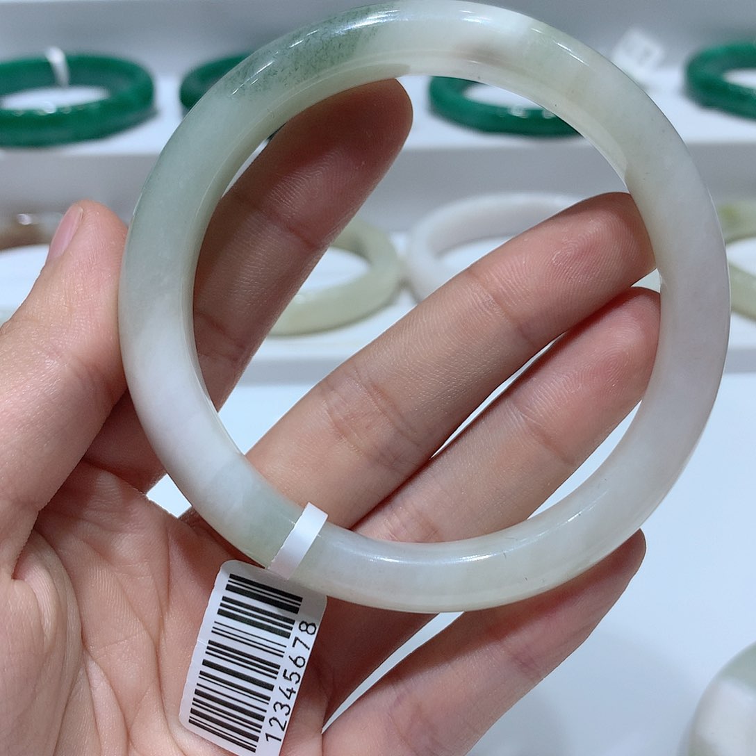 独山玉手镯未镶嵌