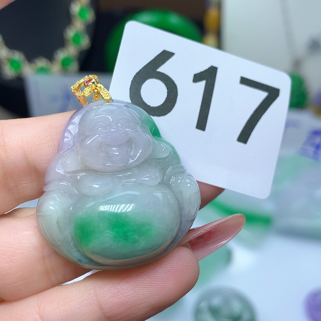翡翠吊坠(赠链)未镶嵌