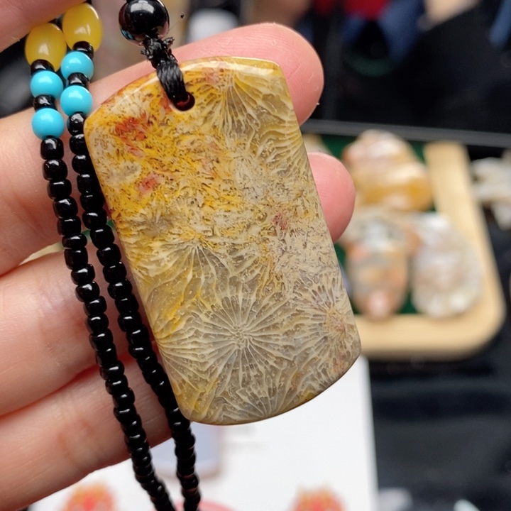 硅化珊瑚（珊瑚玉）手镯未镶嵌