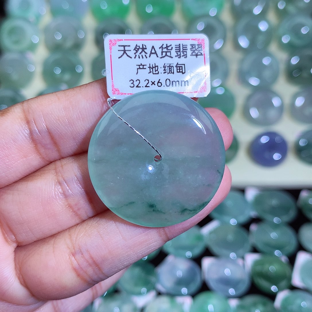 翡翠未镶嵌吊坠(不含链)小***甜