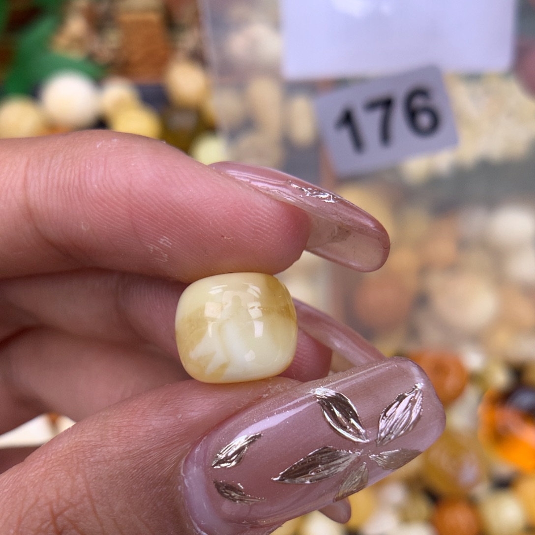 未镶嵌琥珀珠宝奇石11 小皮坑