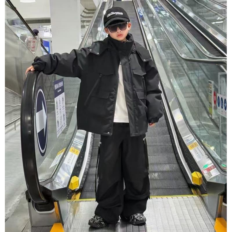 嘟妈童装 2025青少年冬季新款加厚外套儿童加棉连帽冲锋衣6073