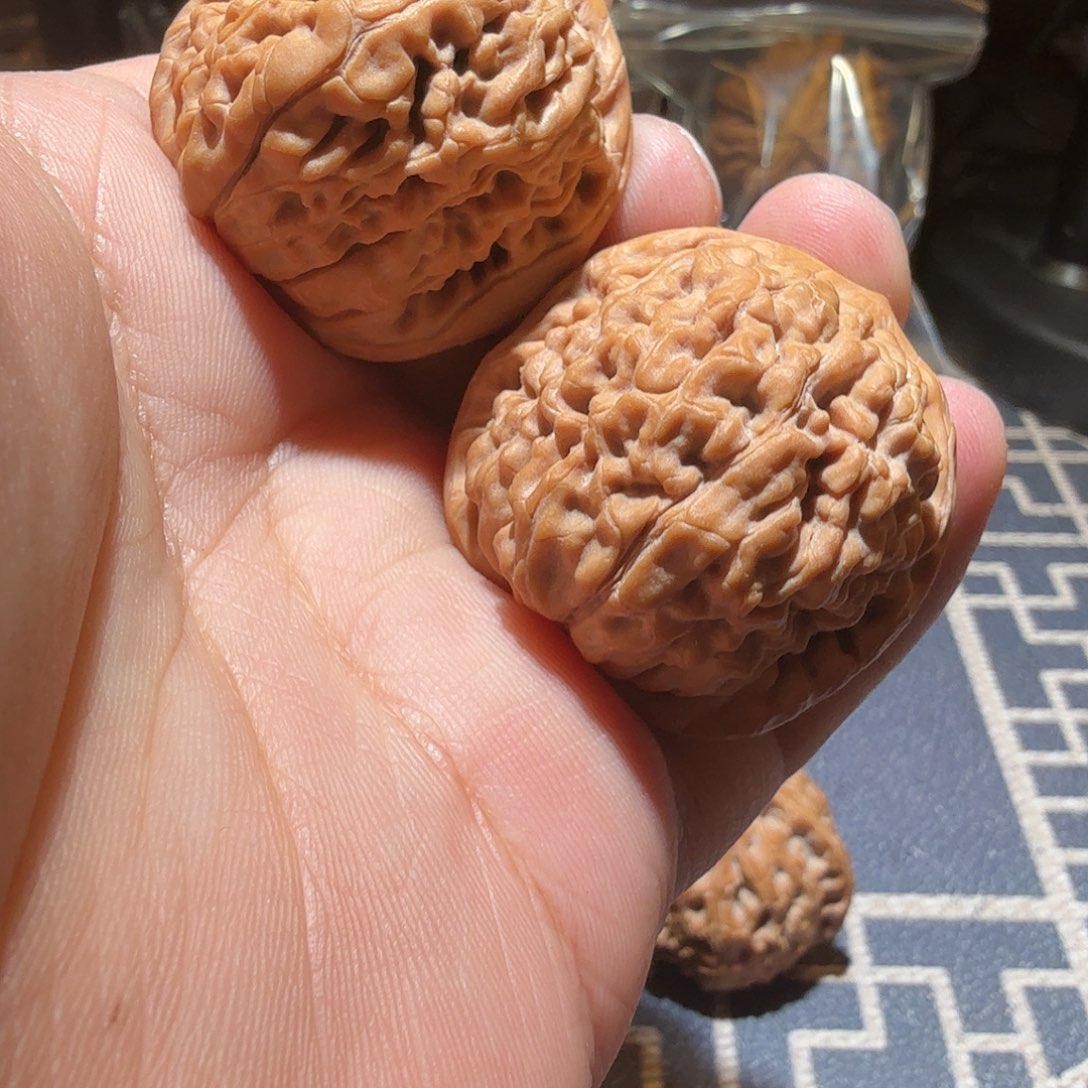 文玩核桃把件莲花