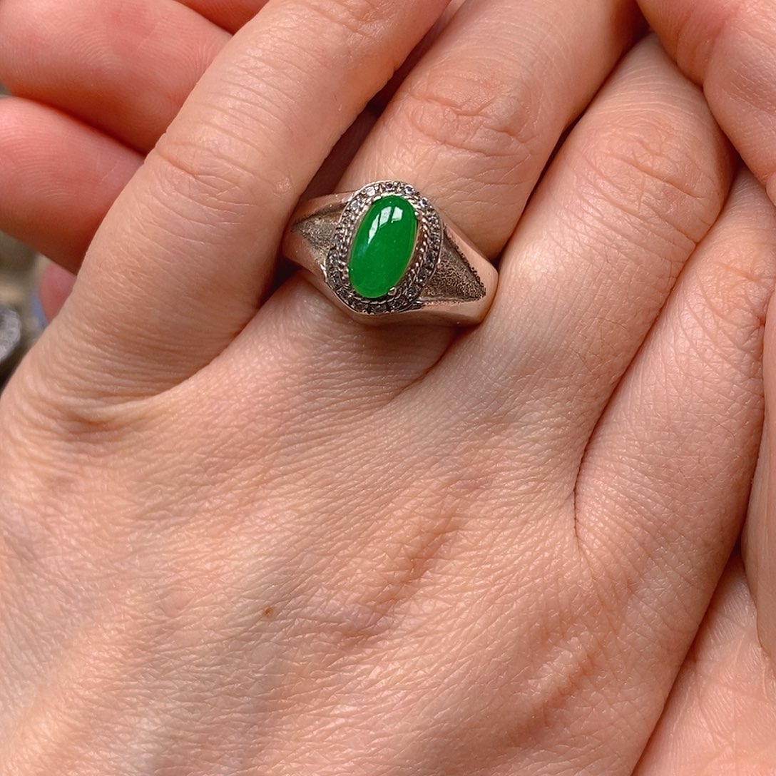 翡翠耳饰未镶嵌翡翠蛋面