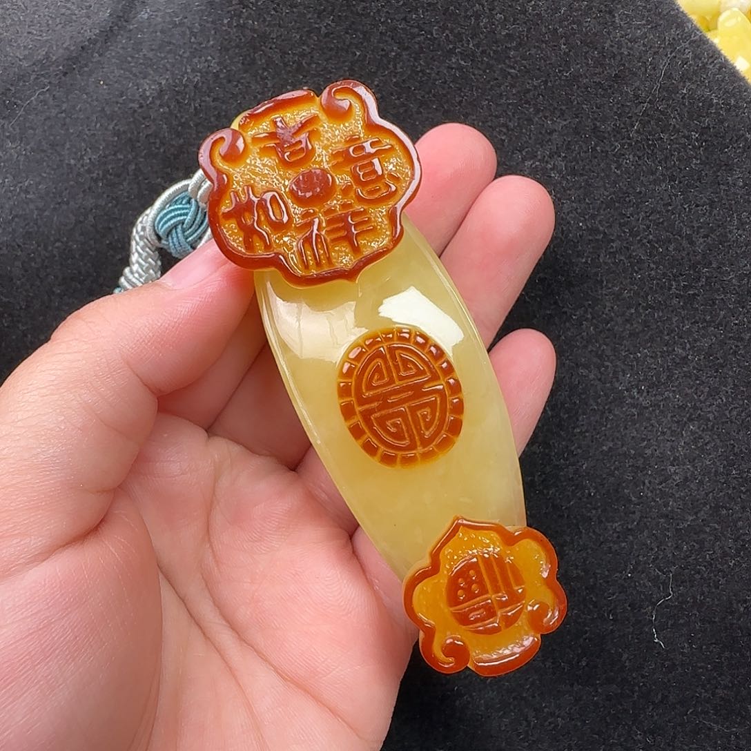 蜜蜡未镶嵌珠宝奇石