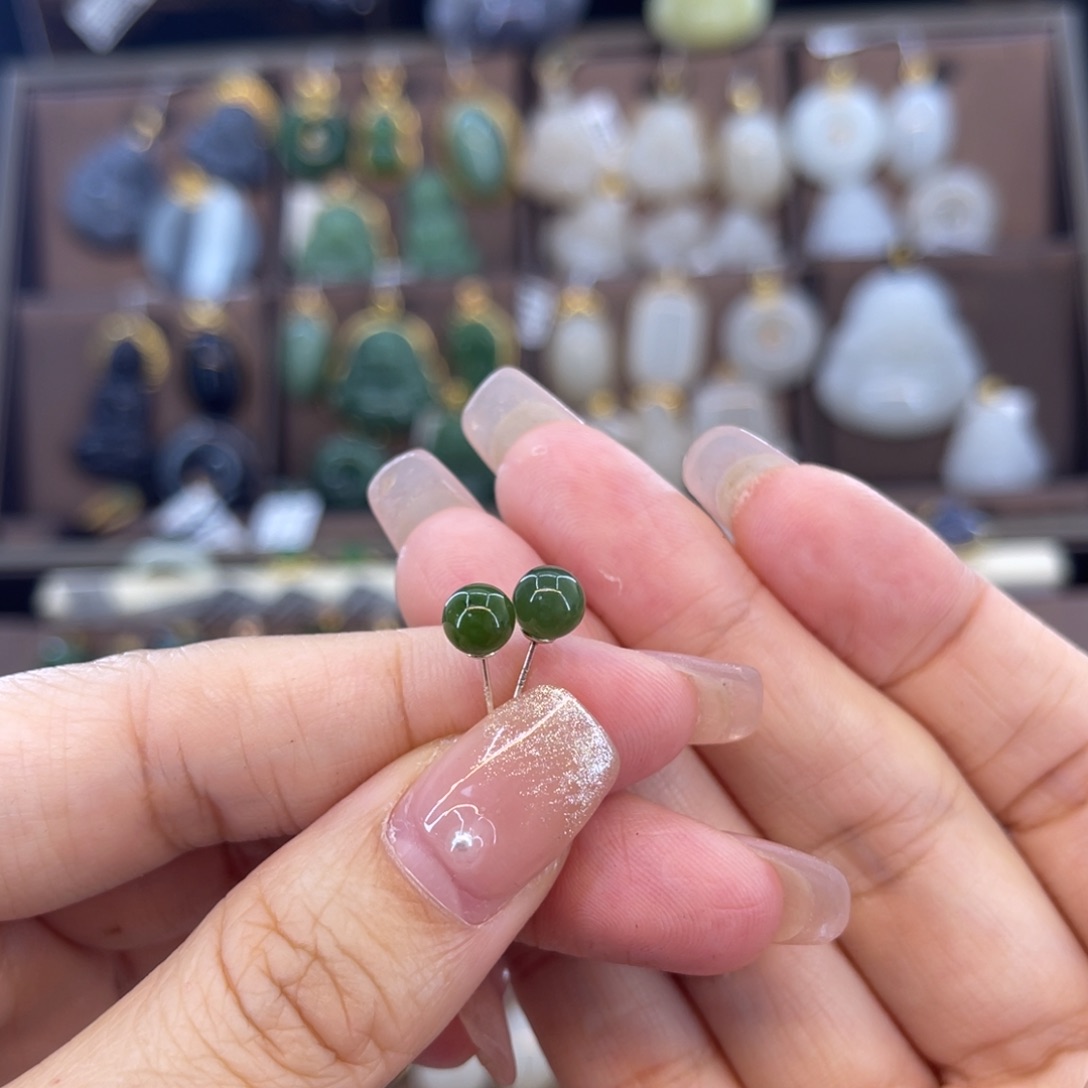 和田玉耳钉银S925镶嵌