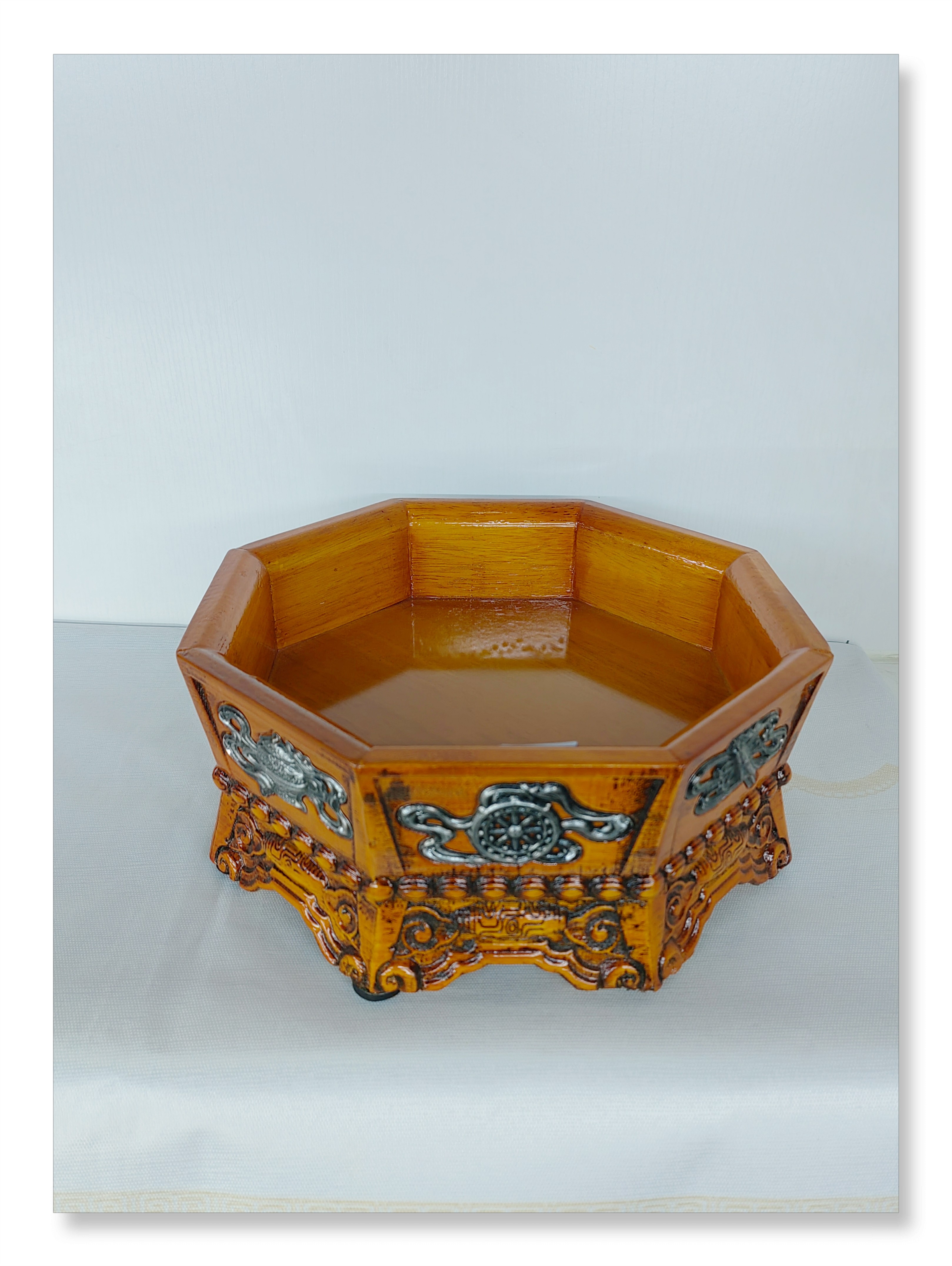 2026款八角藏式果盘果长26厘米高11厘米