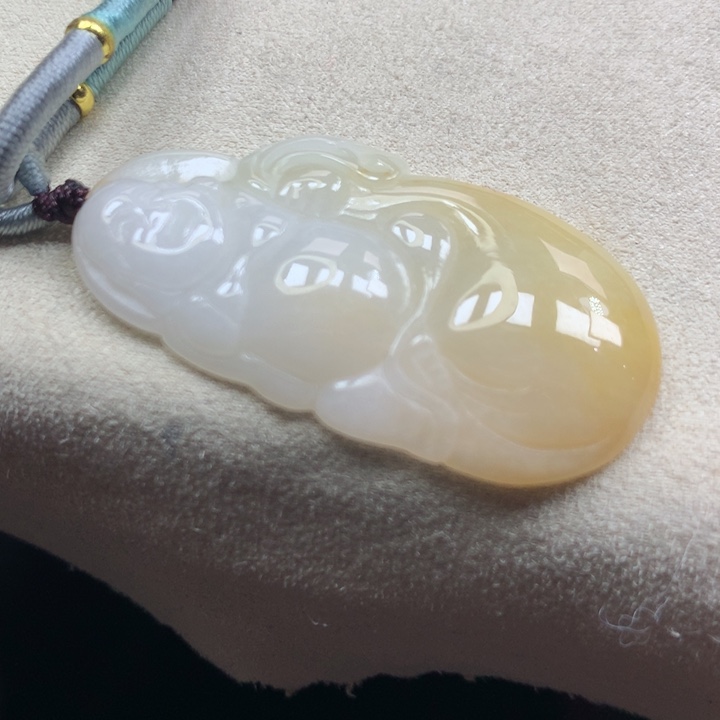 翡翠颈饰未镶嵌吊坠