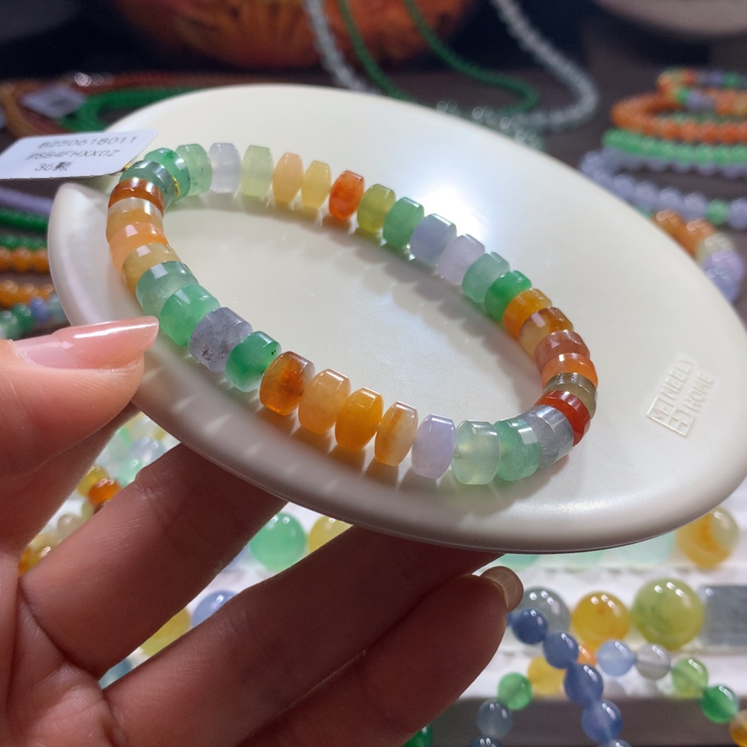 翡翠未镶嵌手链！主播精选！浓艳彩虹桶珠卡7.5