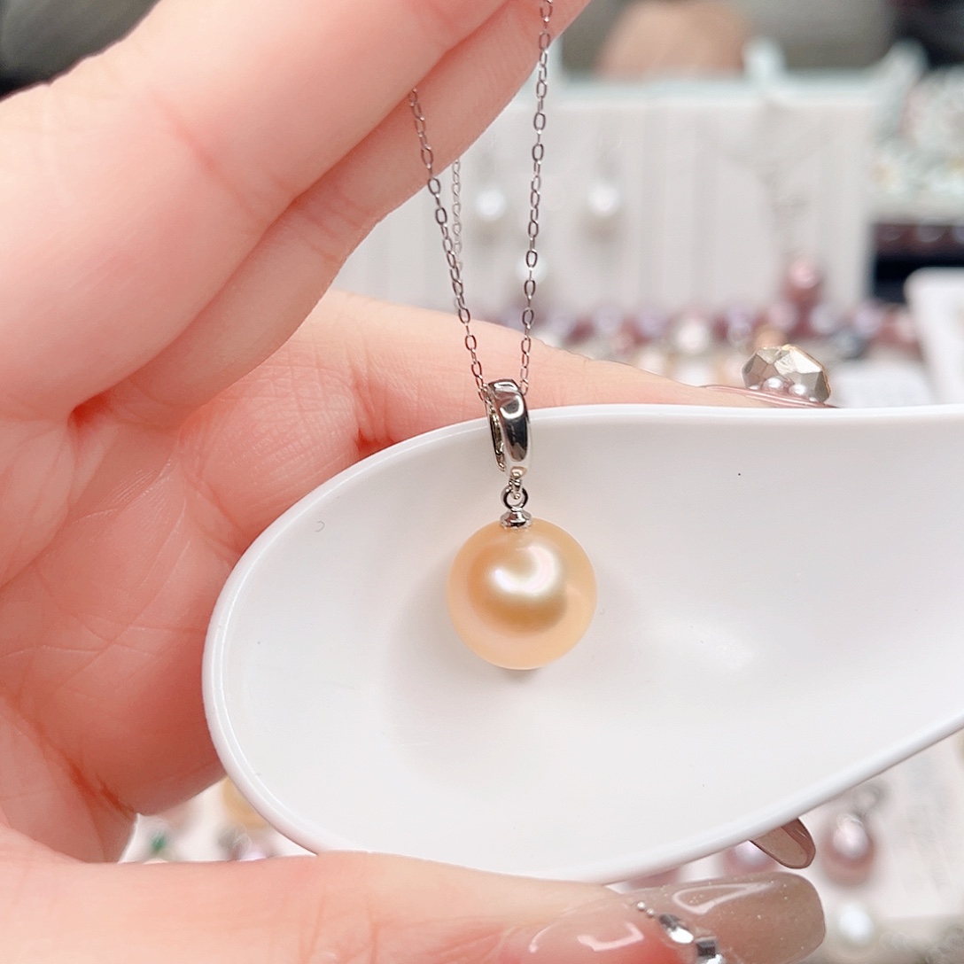 淡水珍珠合金吊坠(赠链)