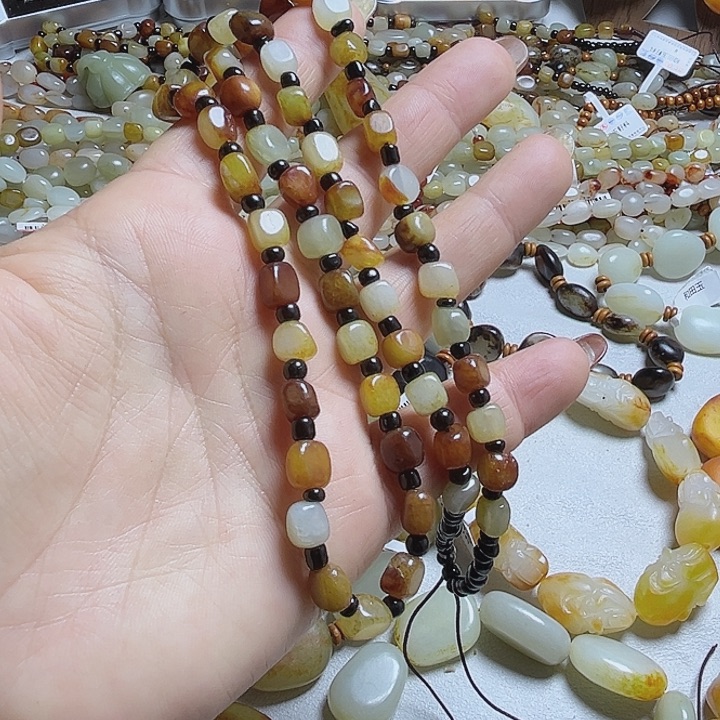 和田玉（糖玉）未镶嵌手链