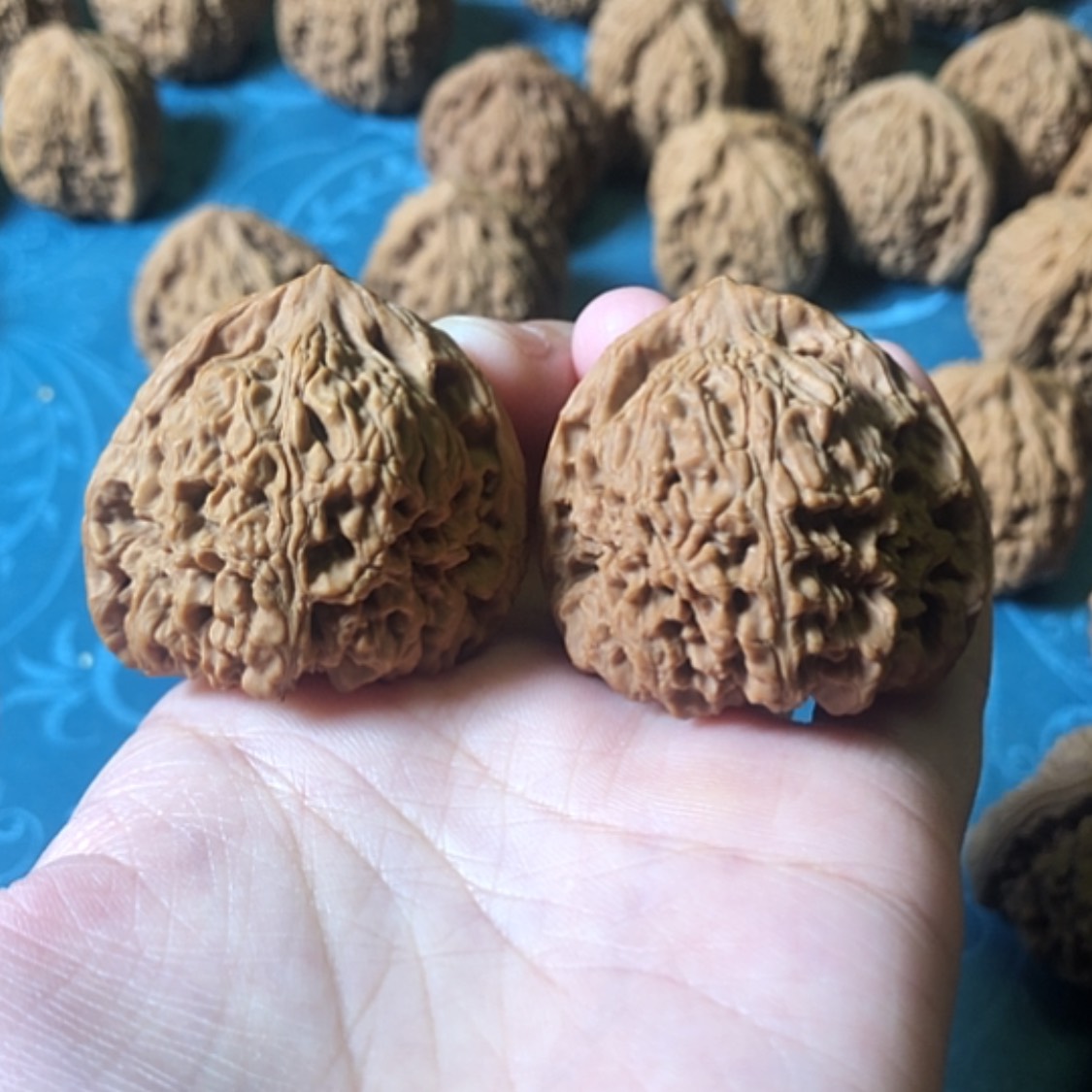 【闪购商品】文玩核桃把件一代将
