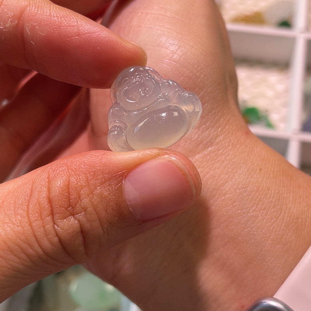 定制翡翠未镶嵌佛