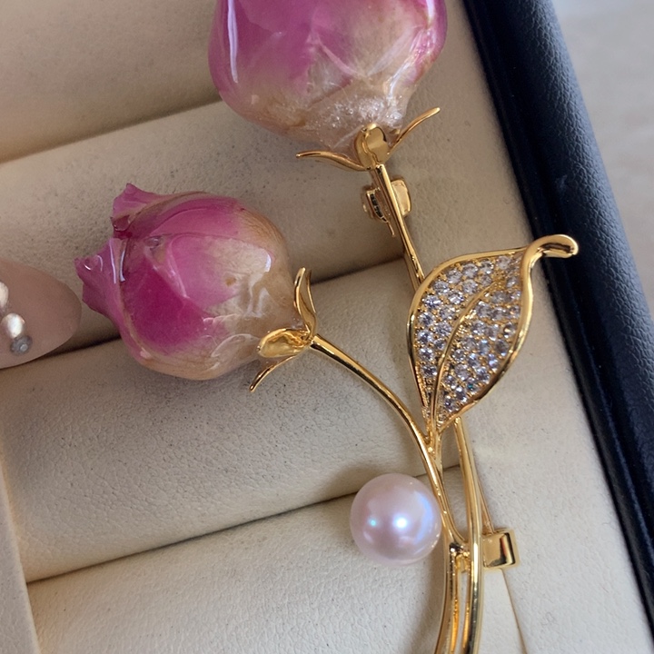 未镶嵌胸饰海水珍珠