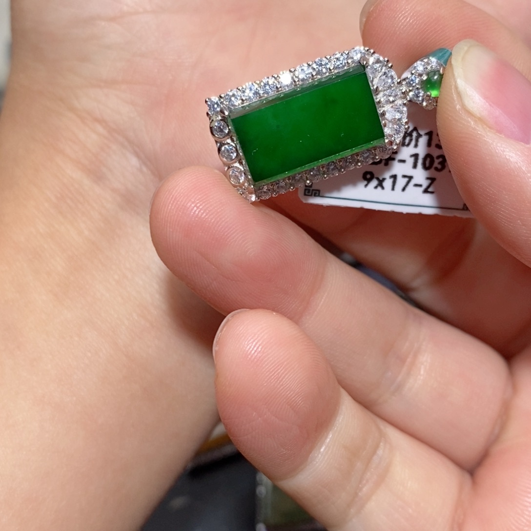 翡翠颈饰银S925镶嵌n j j k