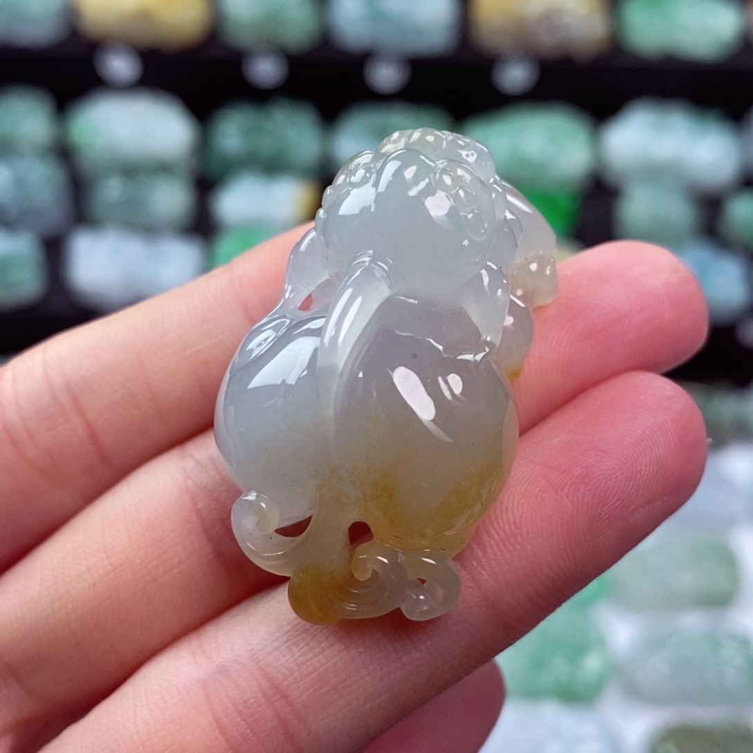 翡翠颈饰未镶嵌天然