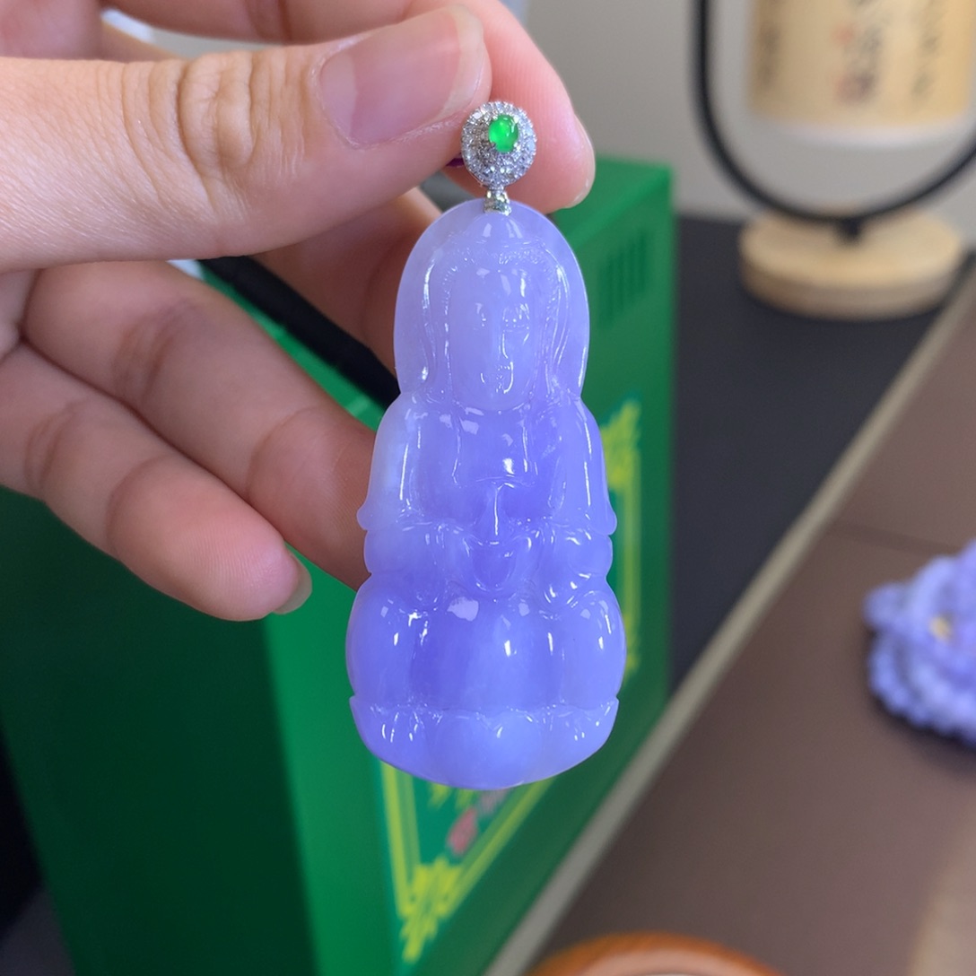 翡翠颈饰18K金镶嵌翡翠