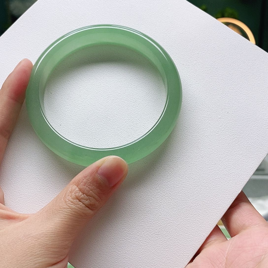 石英质玉手镯未镶嵌62