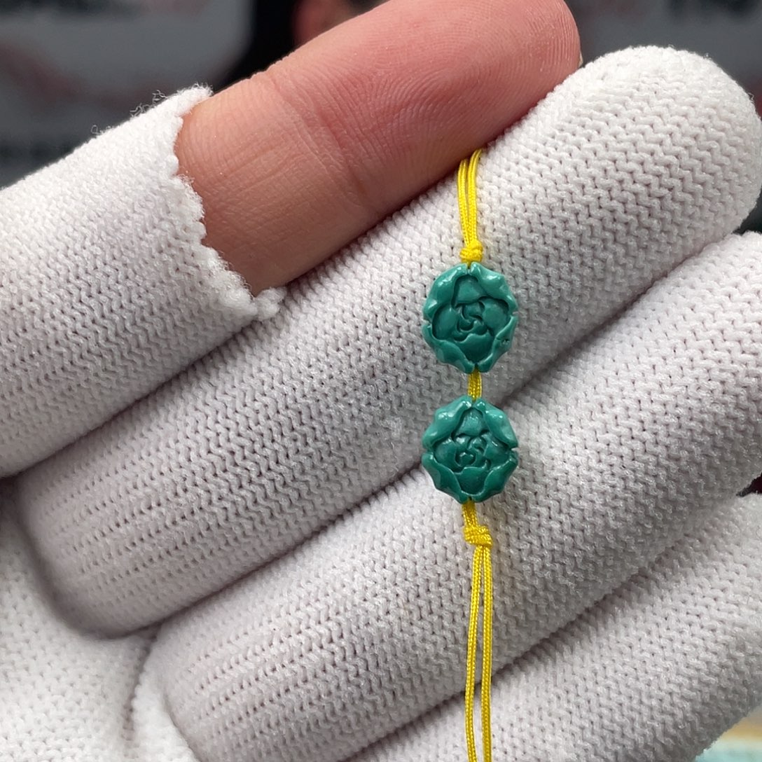 绿松石未镶嵌挂件