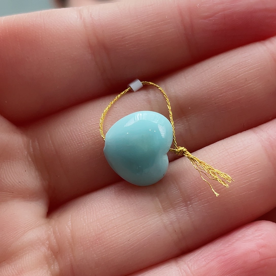 绿松石颈饰未镶嵌