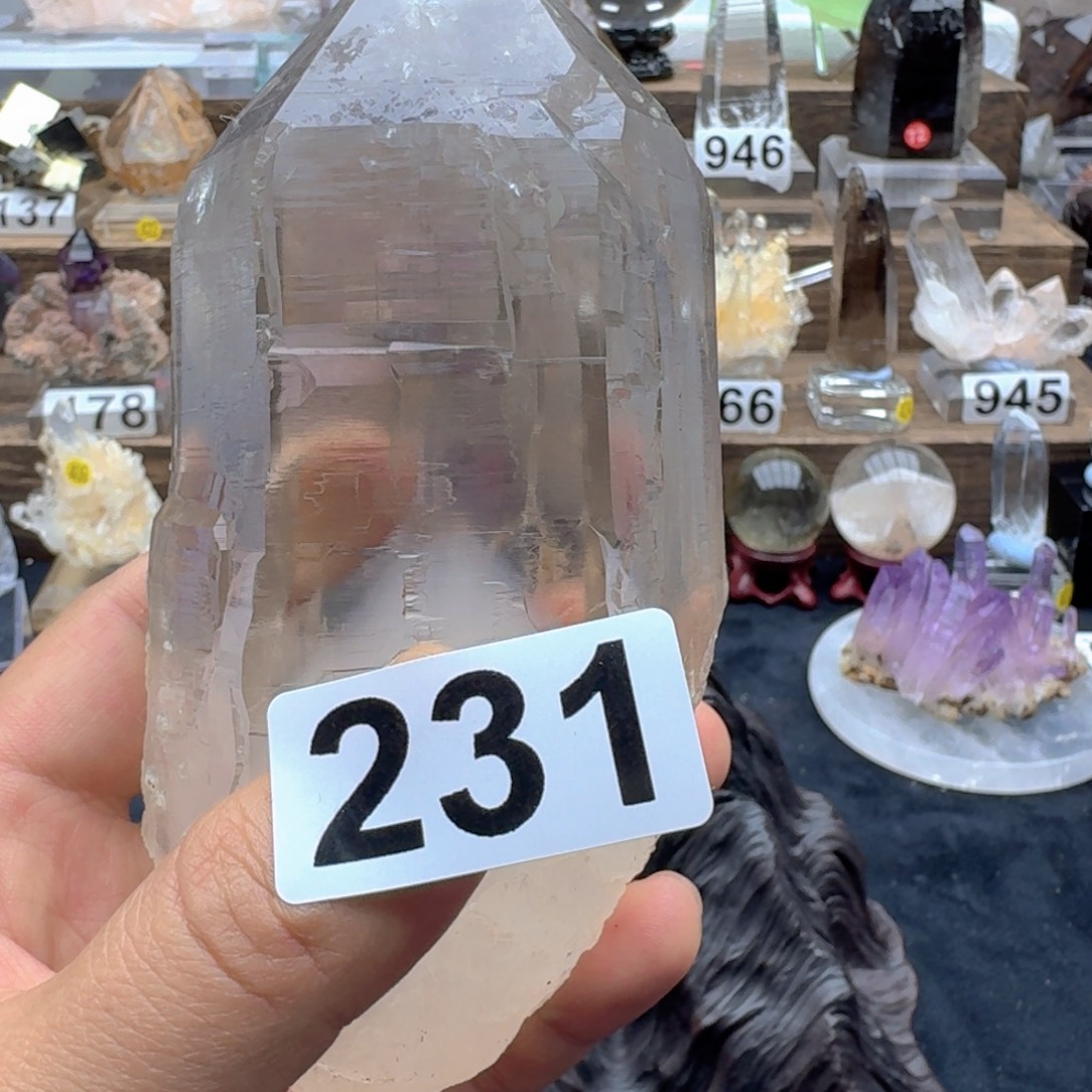 杨***6水晶未镶嵌珠宝半成品