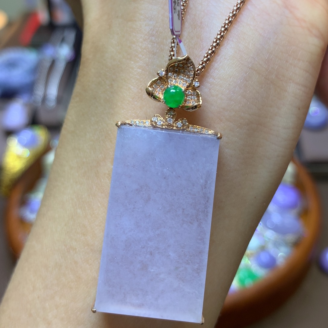 【闪购商品】翡翠颈饰18K金镶嵌翡翠