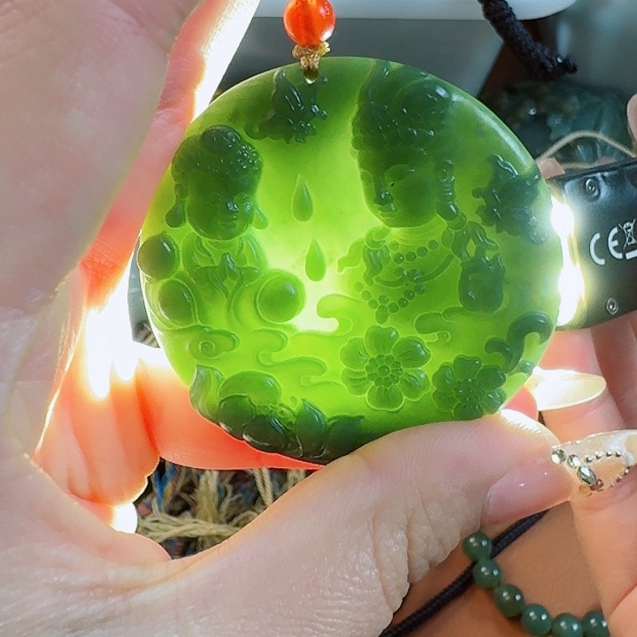 和田玉挂件未镶嵌