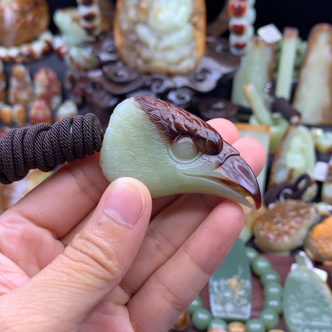 岫岩河磨玉（透闪石质玉）未镶嵌颈饰大*