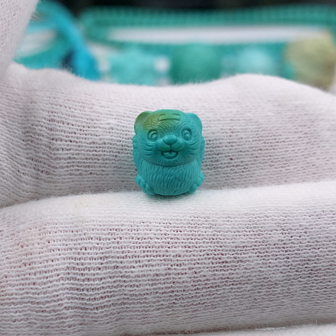 绿松石小老虎1.7克未镶嵌