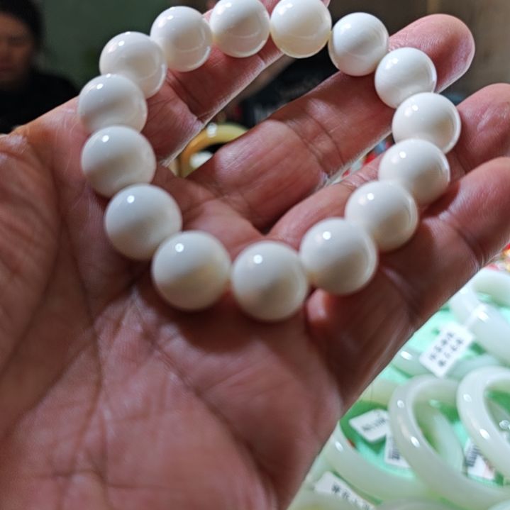 婷****钠长石玉合金手链