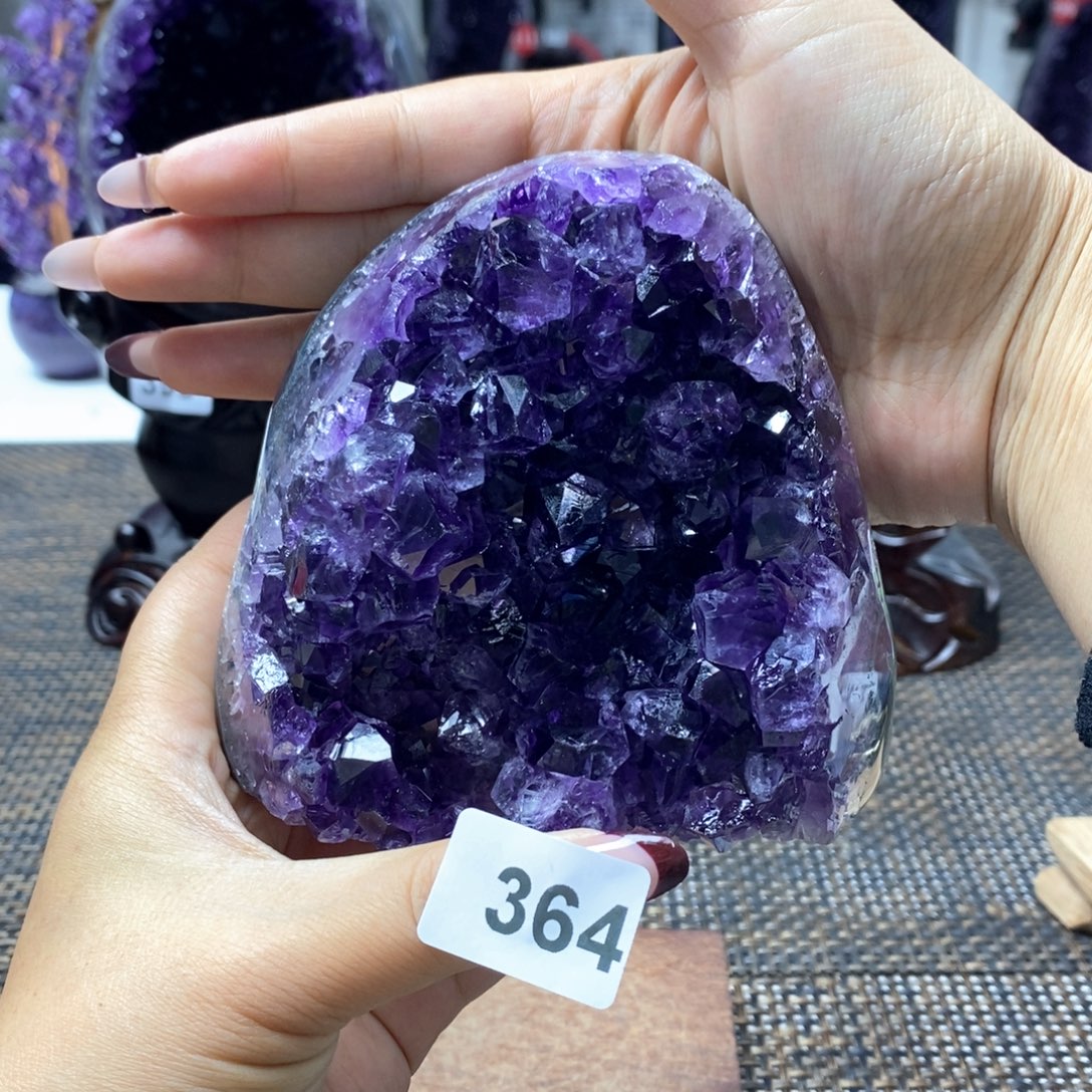 紫晶大型摆件（非配饰）未镶嵌