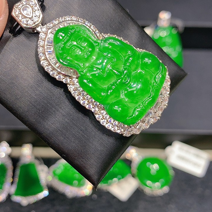 颈饰未镶嵌翡翠0004