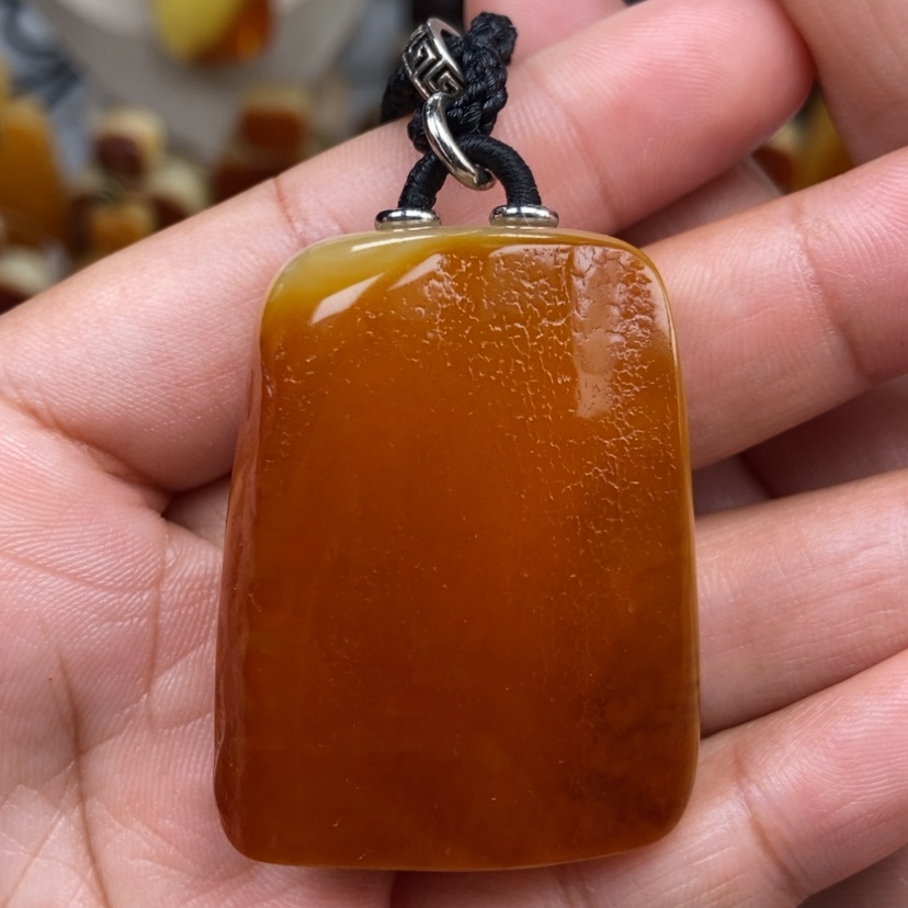 【闪购商品】琥珀颈饰未镶嵌
