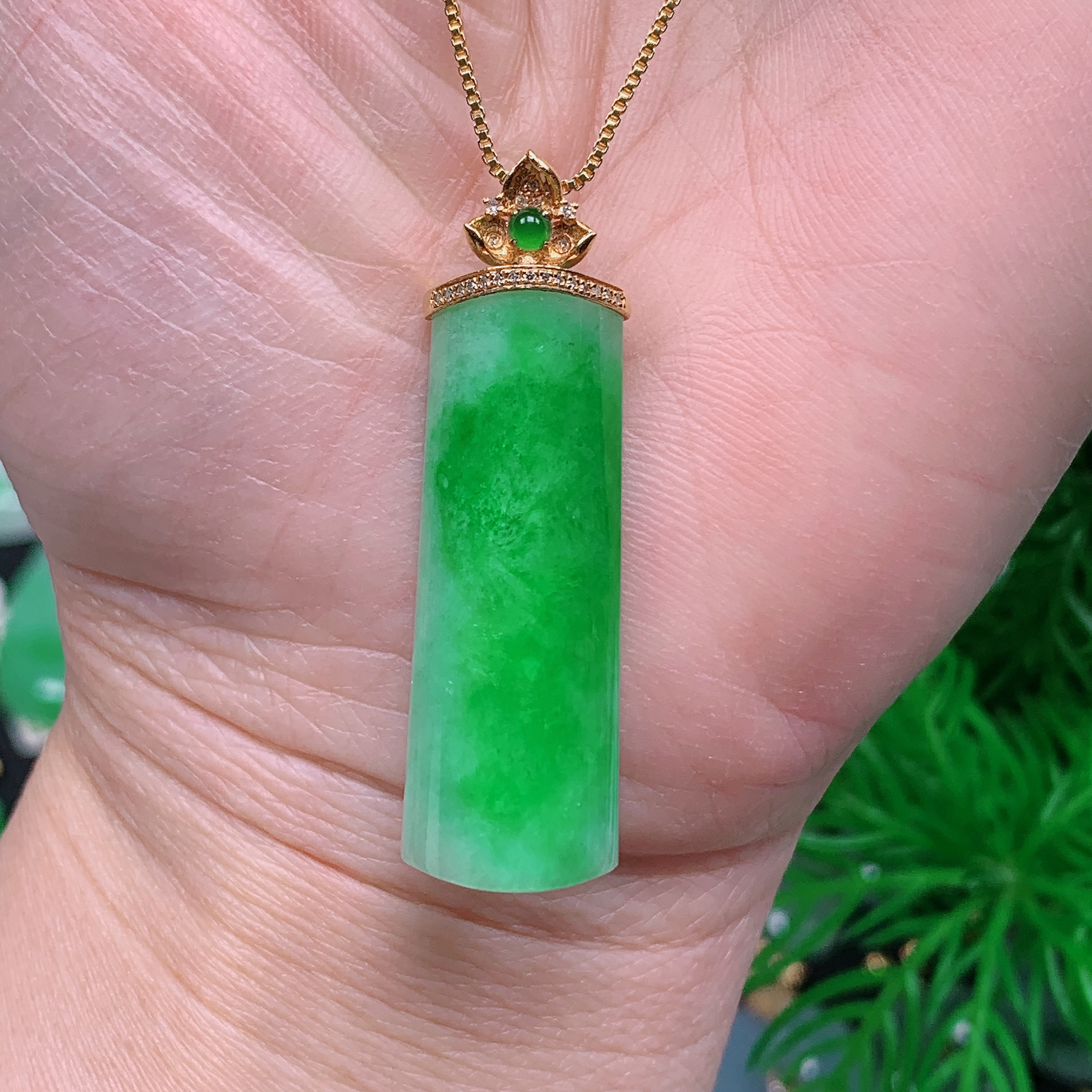 缅甸天然翡翠A货 18k金镶飘花无事柱吊坠9/1225尺寸35.2x13x8